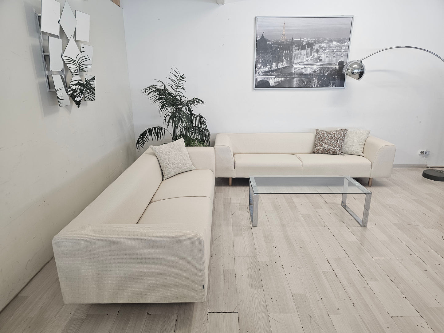 Bolia Less# Pay Less |