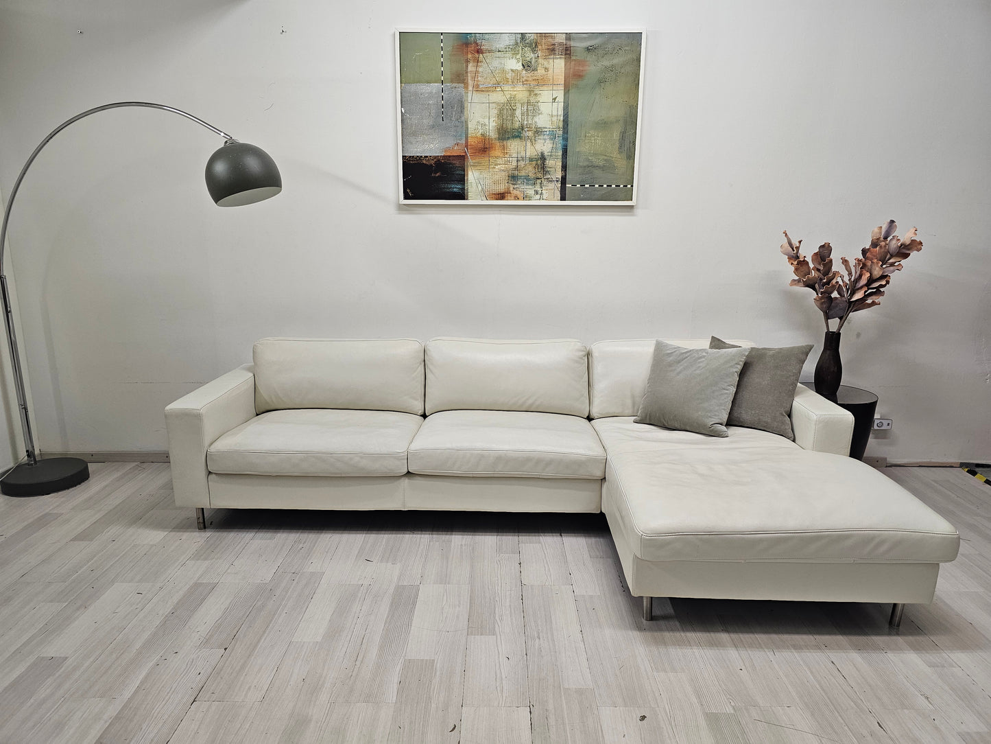 Bolia Scandinavia | Moderne og luksuriøs sjeselong sofa – perfekt for hjemmet ditt!