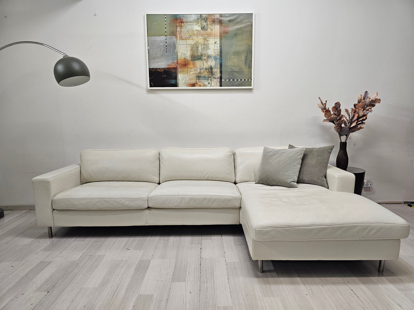 Bolia Scandinavia | Moderne og luksuriøs sjeselong sofa – perfekt for hjemmet ditt!