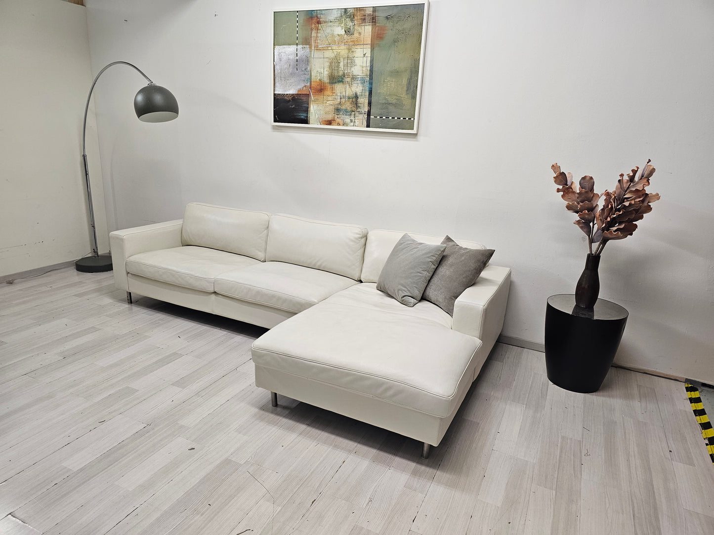 Bolia Scandinavia | Moderne og luksuriøs sjeselong sofa – perfekt for hjemmet ditt!