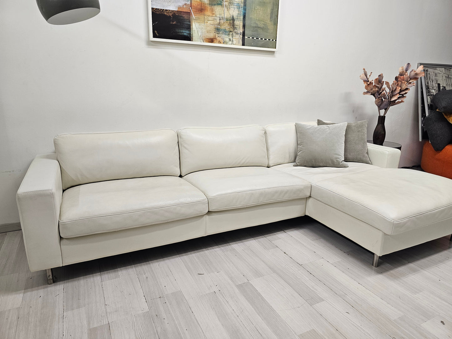 Bolia Scandinavia | Moderne og luksuriøs sjeselong sofa – perfekt for hjemmet ditt!