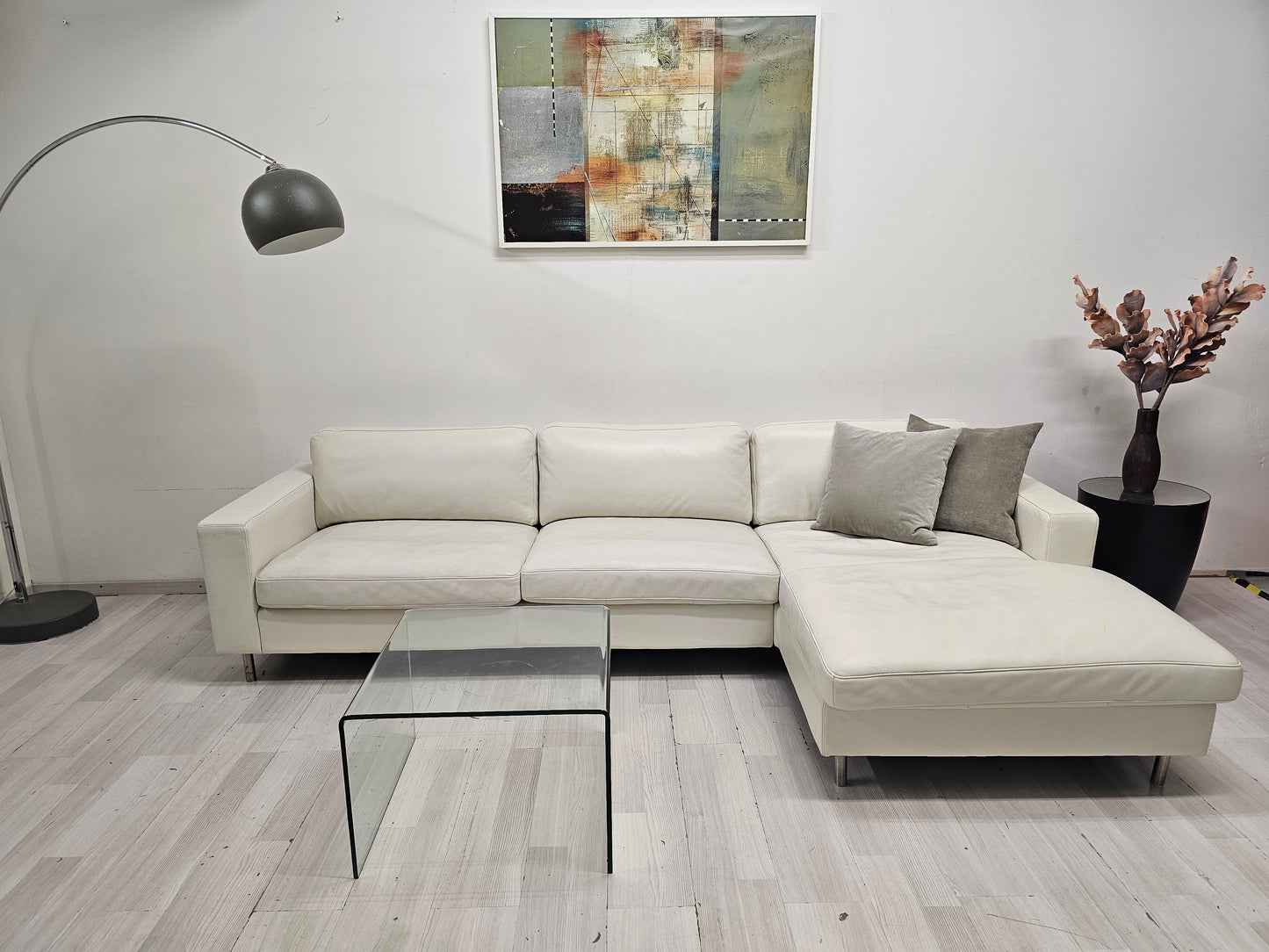 Bolia Scandinavia | Moderne og luksuriøs sjeselong sofa – perfekt for hjemmet ditt!