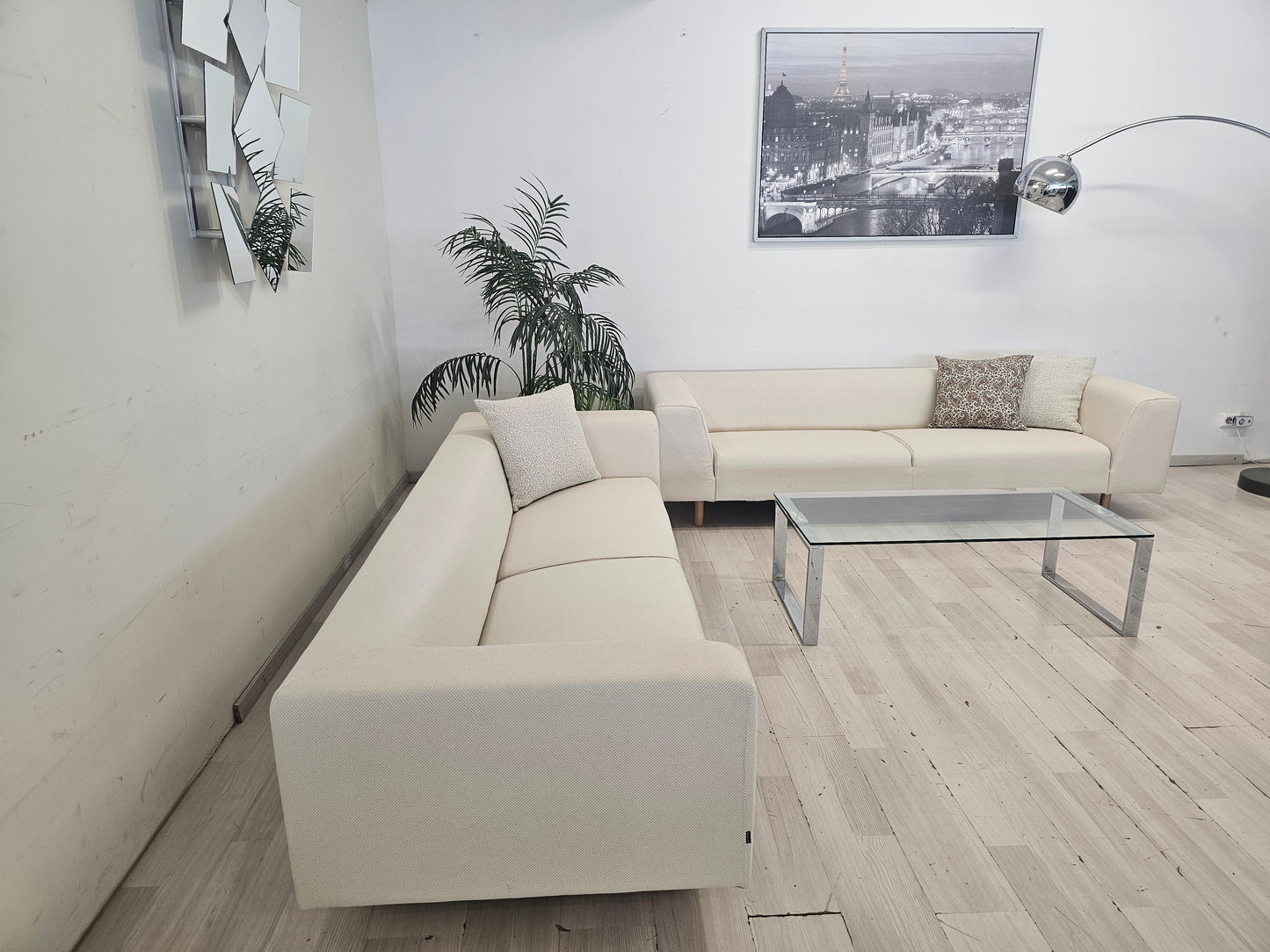 Bolia Less# Pay Less |