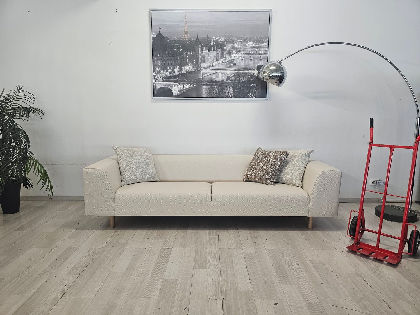 Bolia Less# Pay Less |