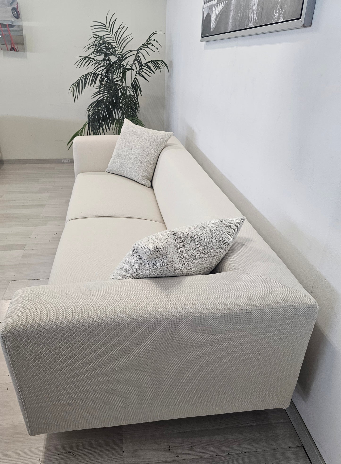 Bolia Less# Pay Less |