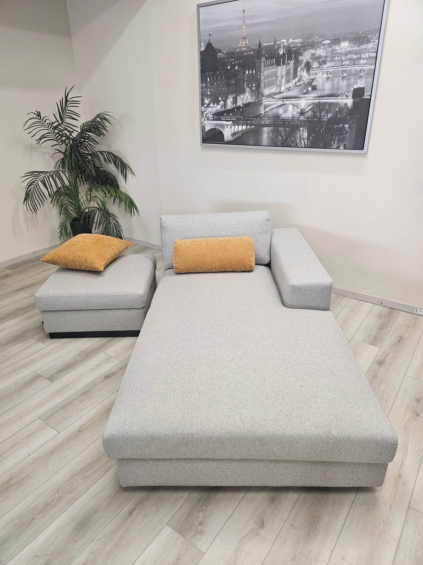 Bolia Sepia Sjeselong + puff med oppbevaringsrom / Omtrukket # inkludert FRAKT*